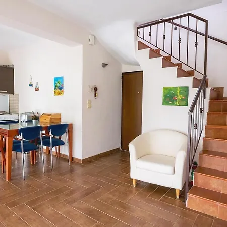 Вилла Nikolis Sea Side Villa,