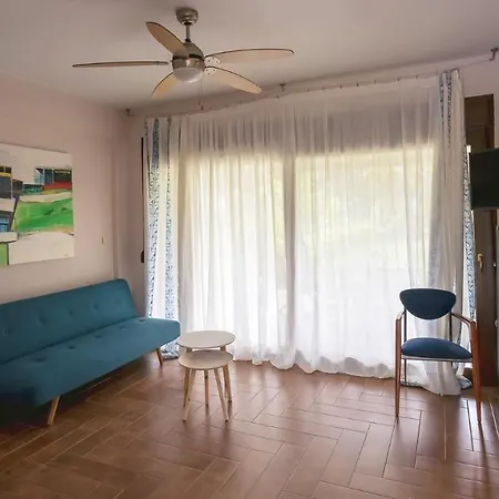Nikolis Sea Side Villa, * Vourvourou