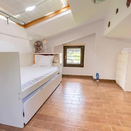 Nikolis Sea Side Villa, Villa