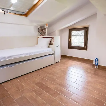 Villa Nikolis Sea Side Villa, *